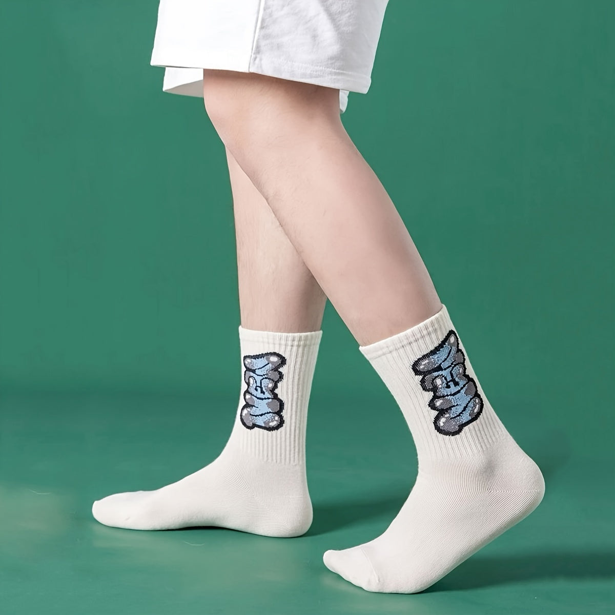 5pcs Men's Fashion Crew Socks - Colorful Graffiti & Letter Design, Breathable & Moisture-Wicking, Comfortable for Sports & Casual Wear